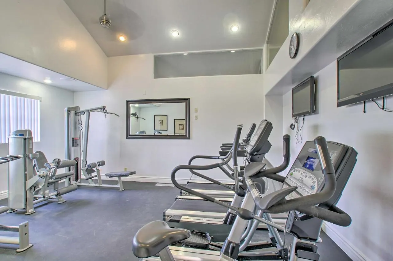Lovely Scottsdale Retreat Pool And Hot Tub Access! 0*,  USA