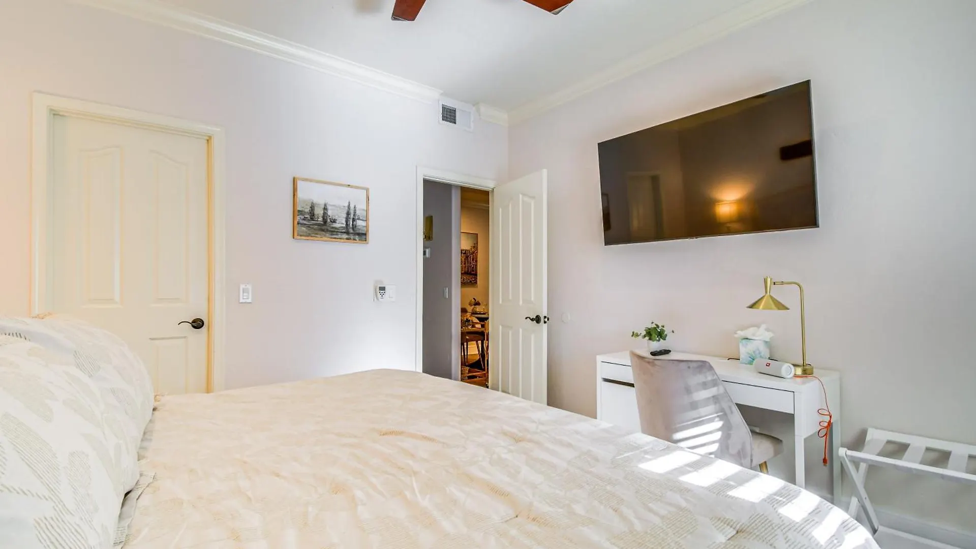 Lovely Scottsdale Retreat Pool And Hot Tub Access!